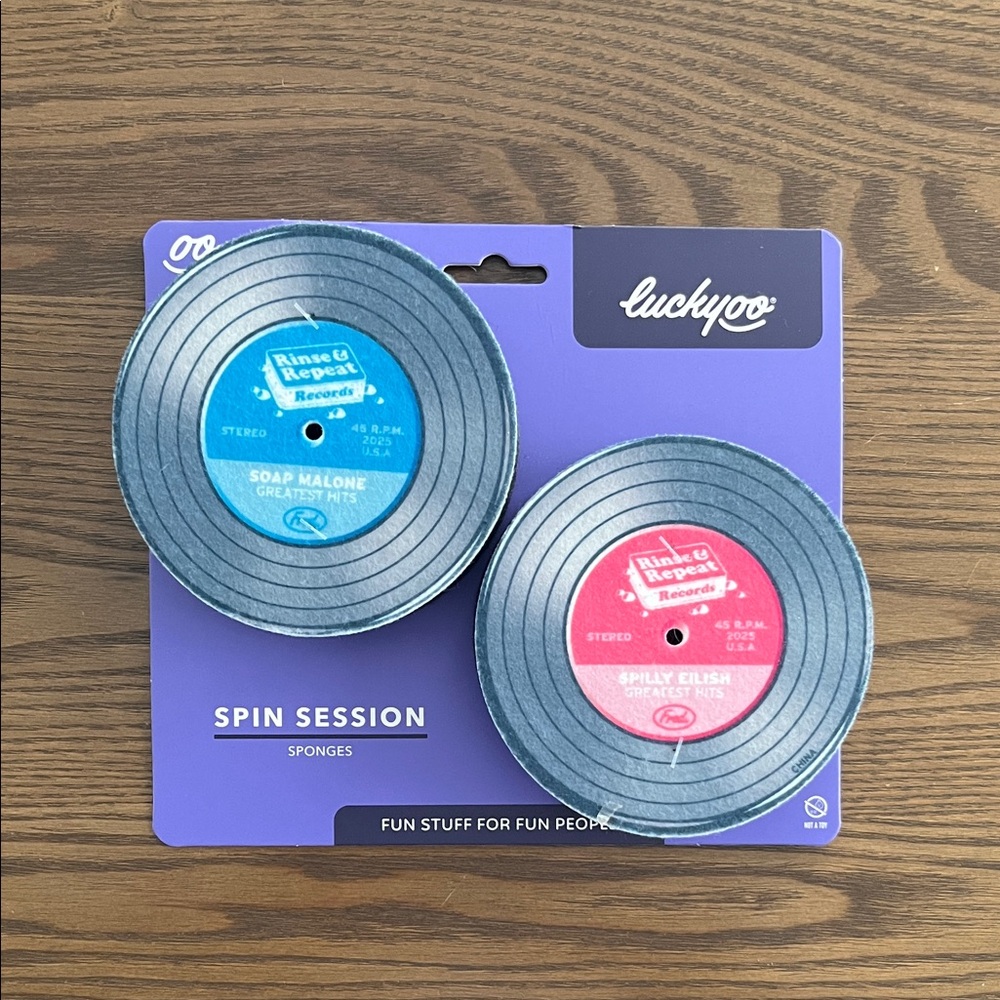 Lucky Brand Spin Session Sponges - Blue and Red